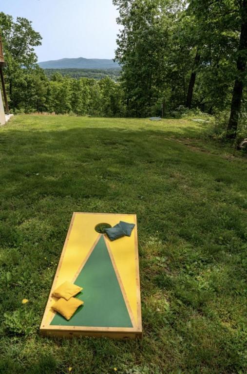 Mockingbird Mountain Spa And Retreat Luray Bagian luar foto